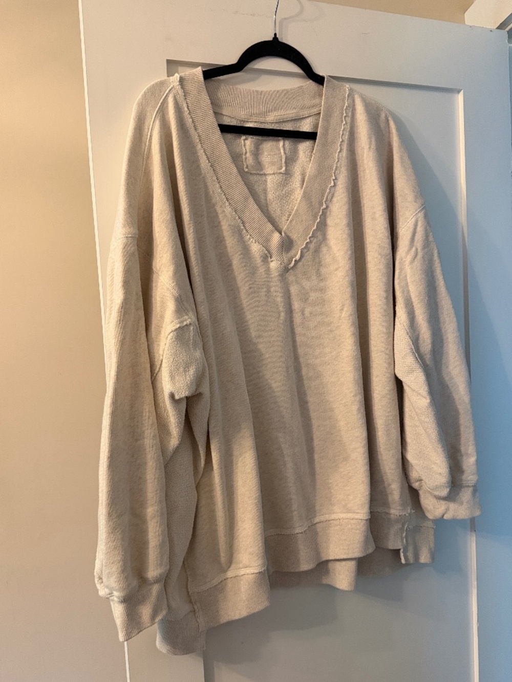 Aerie Vacay Every Day V-Neck Sweatshirt | Heather Frost | XXL